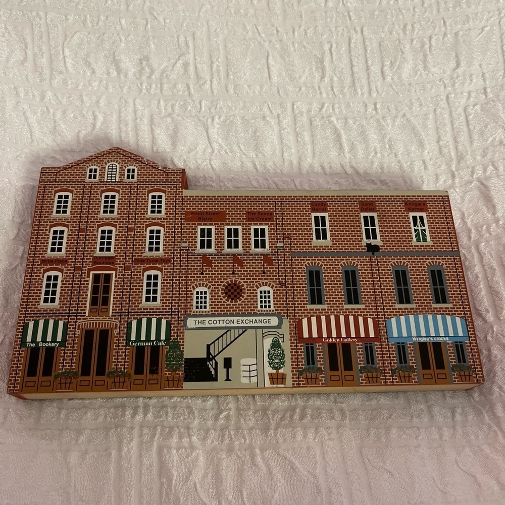Cat’s Meow Shelf Sitter The Cotton Exchange Wilmington NC 1995